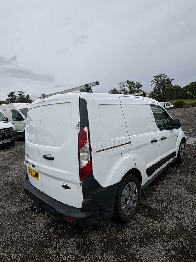 2015 Ford Transit Connect – Model: Transit Connect 220 – FG65OJM