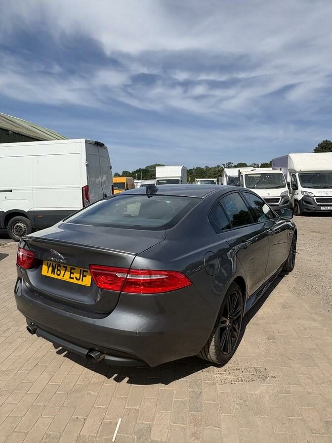 2017 Jaguar XE – Model: XE R-Sport D AWD Auto – YW67EJF