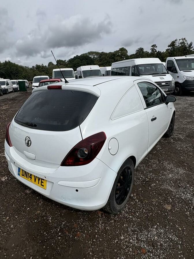 2014 Vauxhall Corsa – Model: Corsa CDTi ecoFLEX S/S – DN14VYE