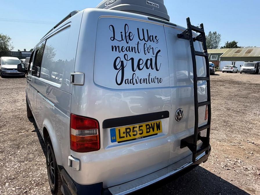 2005 Volkswagen Transporter – Model: Transporter T30 130 TDI LWB Auto – LR55BVW