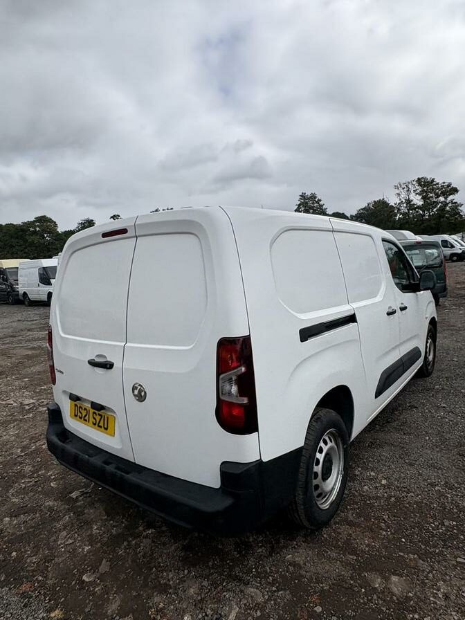 2021 Vauxhall Combo – Model: Combo 2300 Dynamic TD – DS21SZU