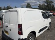 2021 Vauxhall Combo – Model: Combo 2300 Dynamic TD – DH21AUV