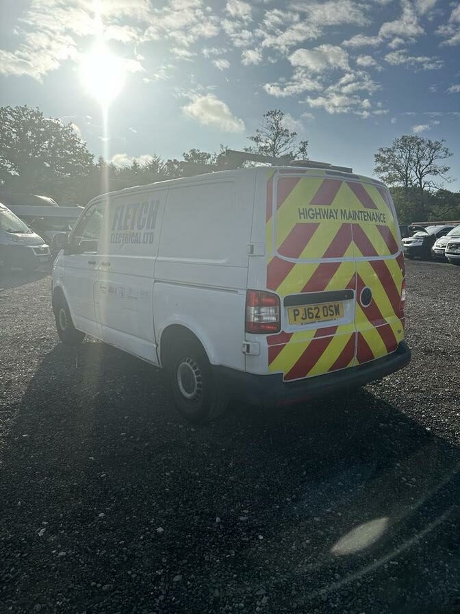 2013 Volkswagen Transporter – Model: Transporter T28 BlueMotion Technology TDI SWB – PJ62OSW