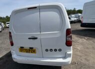 2020 Vauxhall Combo – Model: Combo 2300 Sportive TD S/S – DY70PZH
