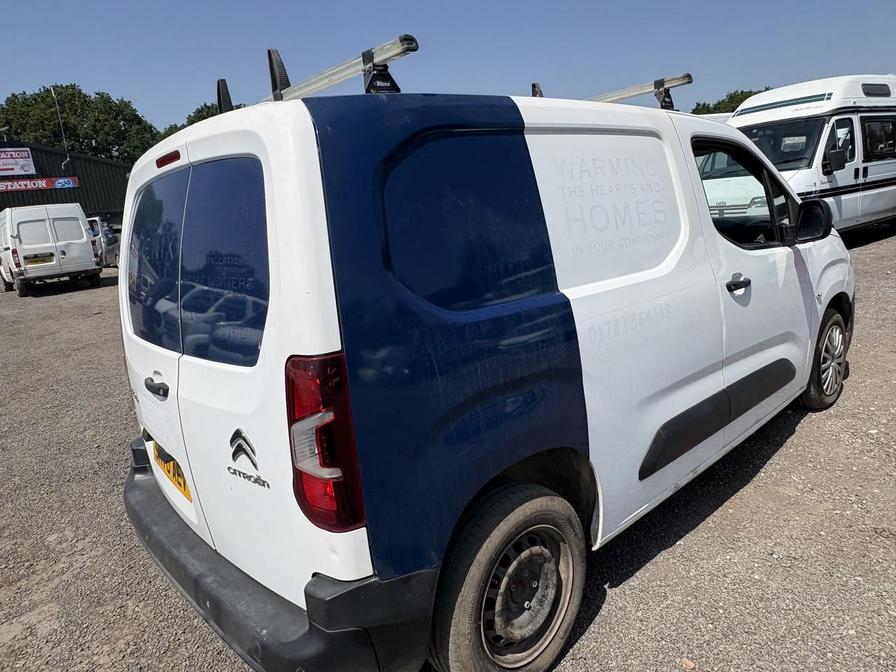 2020 Citroen Berlingo – Model: Berlingo 650 Enterprise Blue HDi S/S – SM70AEV