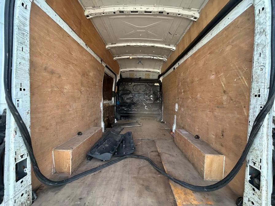 2018 Ford Transit – Model: Transit 350 – YR68EJG