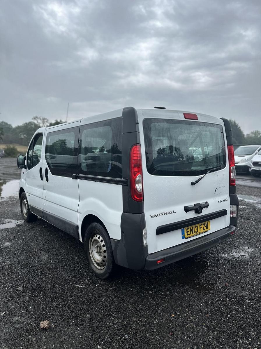 2013 Vauxhall Vivaro Combi – Model: Vivaro ecoFLEX Combi CDTi SWB – EN13FZW