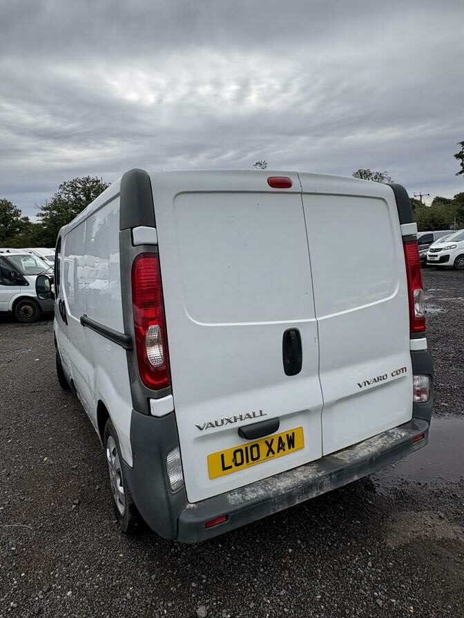 2010 Vauxhall Vivaro – Model: Vivaro 2700 CDTi SWB – LO10XAW