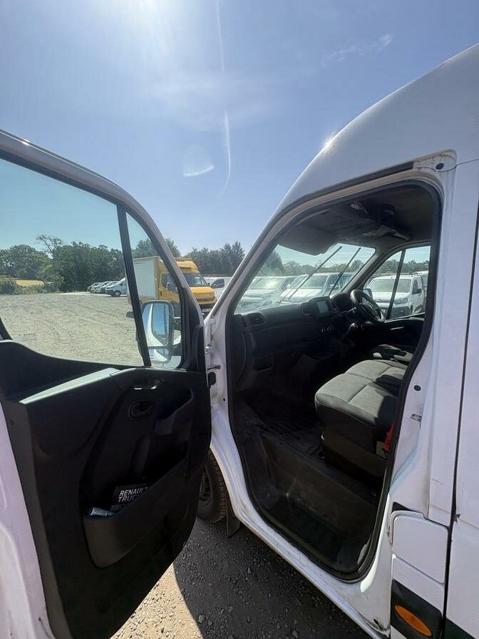 2022 Renault Master – Model: Master 35 LWB – BV22GWC