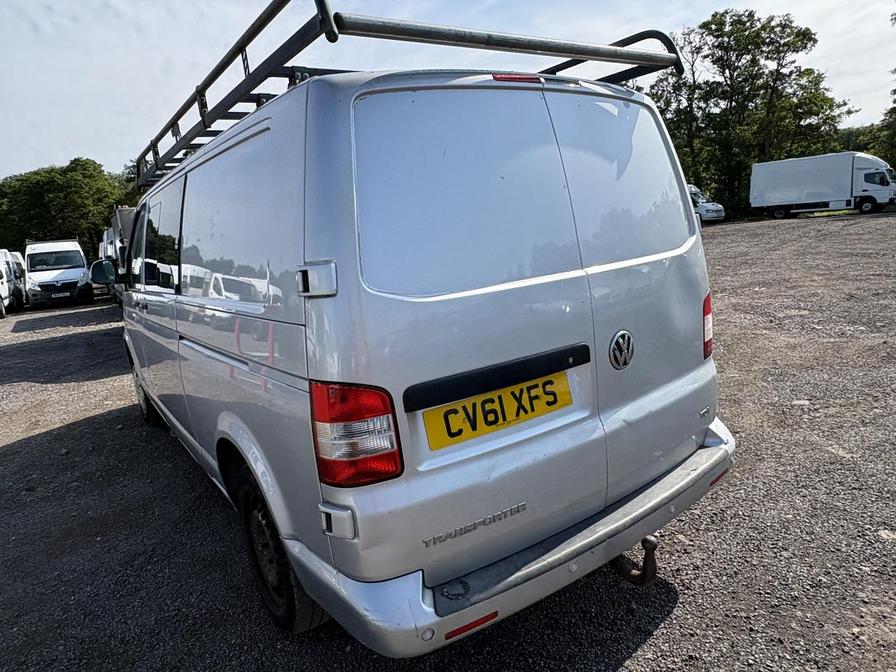 2011 Volkswagen Transporter – Model: Transporter T32 140 TDI LWB – CV61XFS