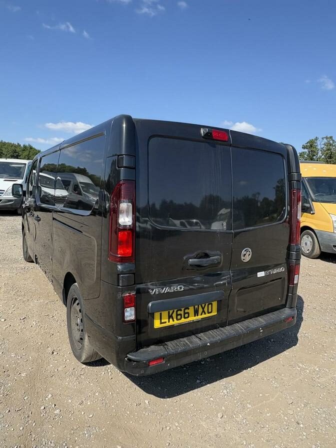 2016 Vauxhall Vivaro – Model: Vivaro 2900 Sportive CDTi Bi-T S/S – LK66WXO