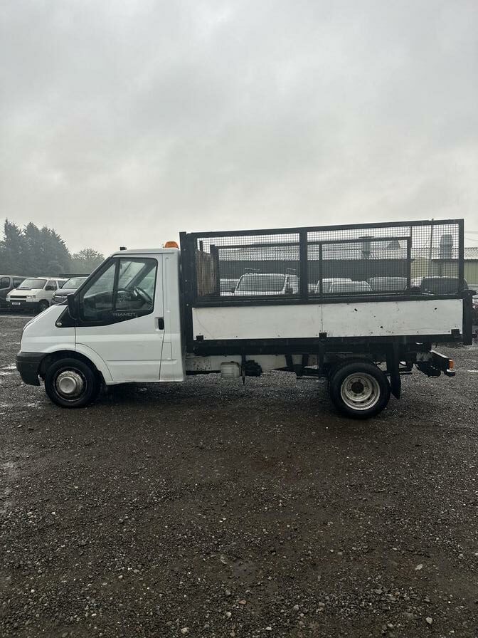 2013 Ford Transit – Model: Transit 100 T350 RWD – YN13UTX