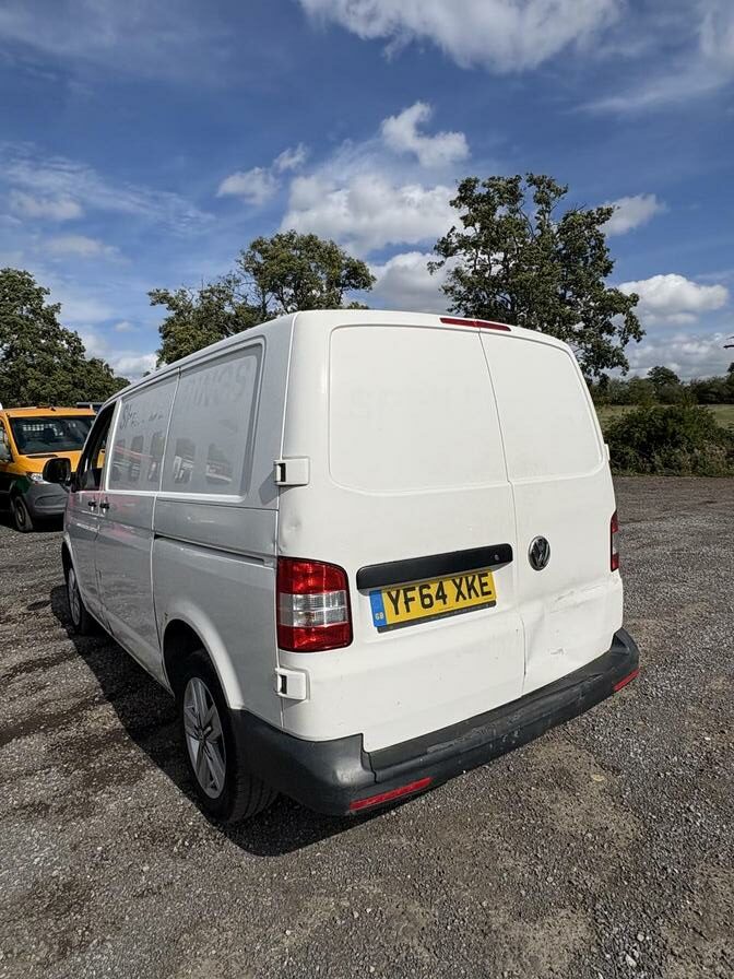 2014 Volkswagen Transporter – Model: Transporter T28 Startline TDI – YF64XKE