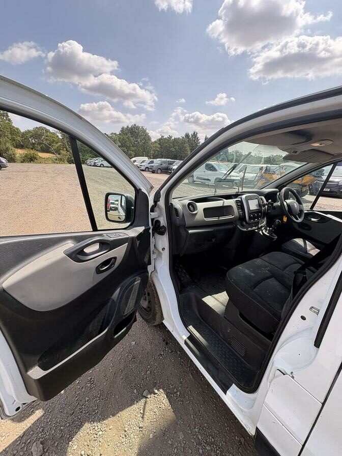 2016 Renault Trafic – Model: Trafic LL29 Business+ dCi – HN66WDR