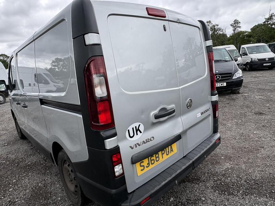 2018 Vauxhall Vivaro – Model: Vivaro 2700 BiTurbo CDTi S/S – SJ68PUA