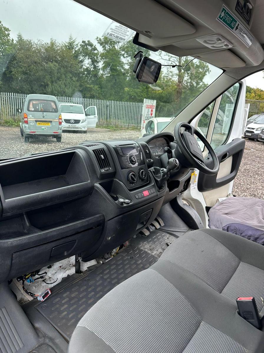 2013 Peugeot Boxer – Model: Boxer 440 L4H2 HDi – HV63VPU