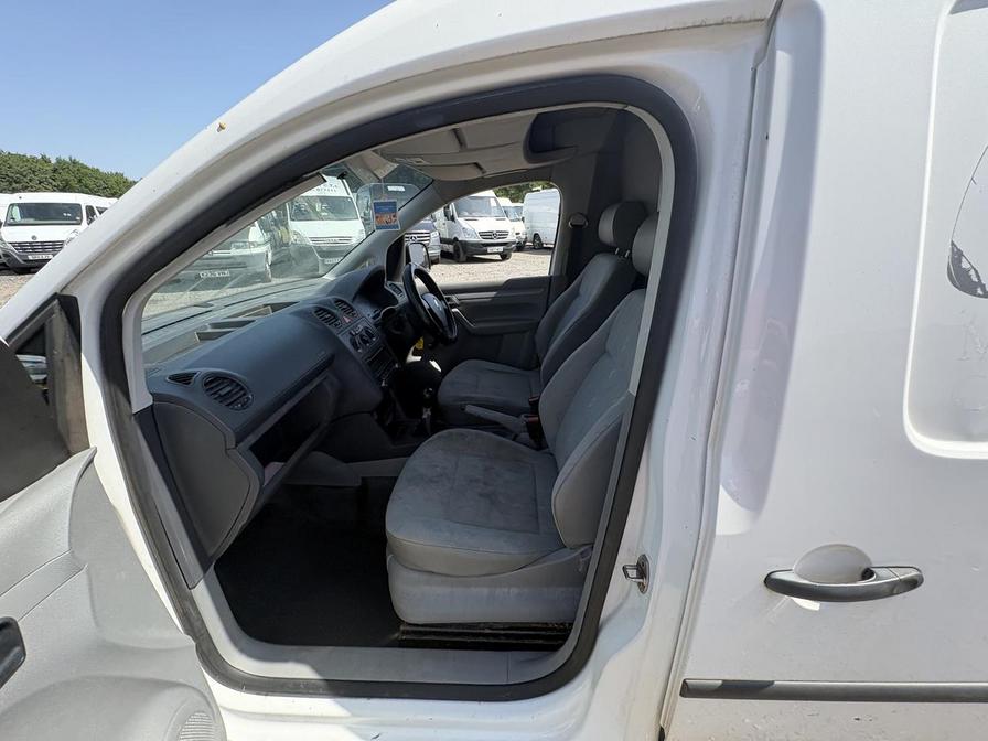 2009 Volkswagen Caddy MaxI – Model: Caddy Maxi C20 TDI 104 – LM59LZF