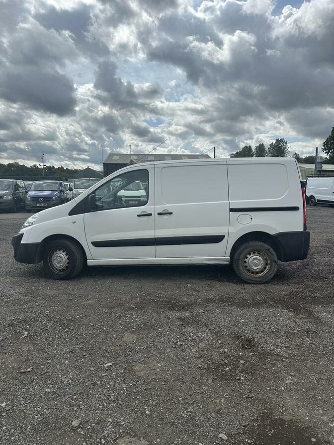 2015 Citroen Dispatch – Model: Dispatch 1000 L1H1 Enterprise HDi – PE15KKV