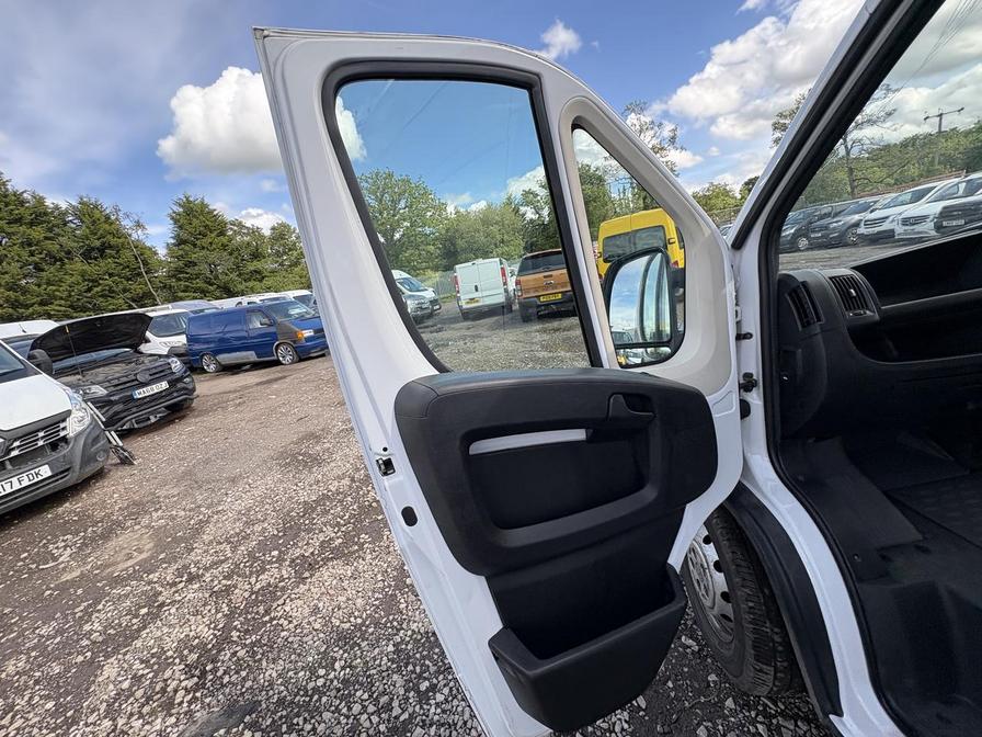 2022 Citroen Relay – Model: Relay 35 Heavy L4H3 Enterprise Blue HDi S/S – KV22HTE