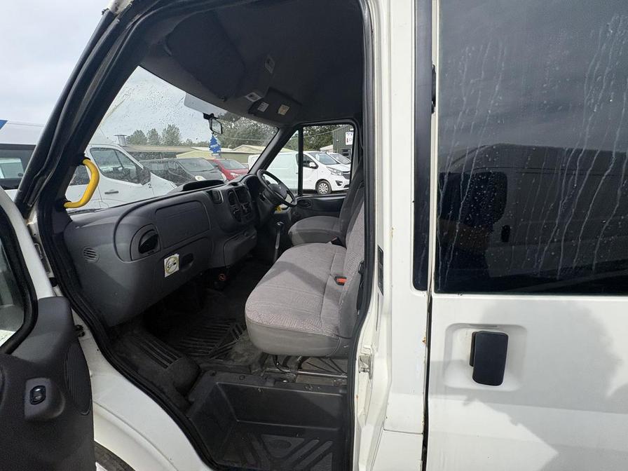 2006 Ford Transit – Model: Transit Minibus – DY06EWD