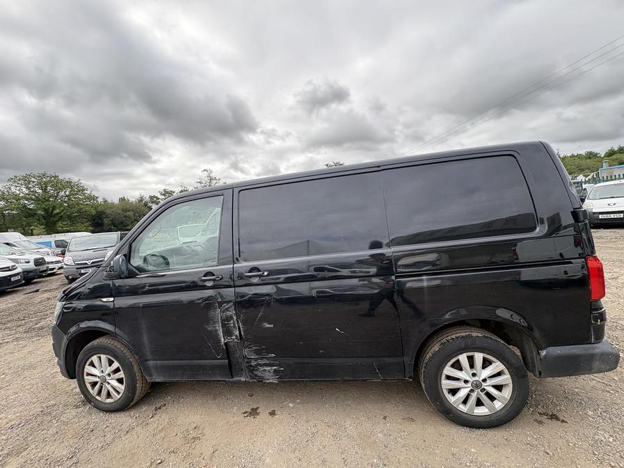 2016 Volkswagen Transporter – Model: Transporter T28 Trendline TDI BlueMotion Technology – RA65MHX