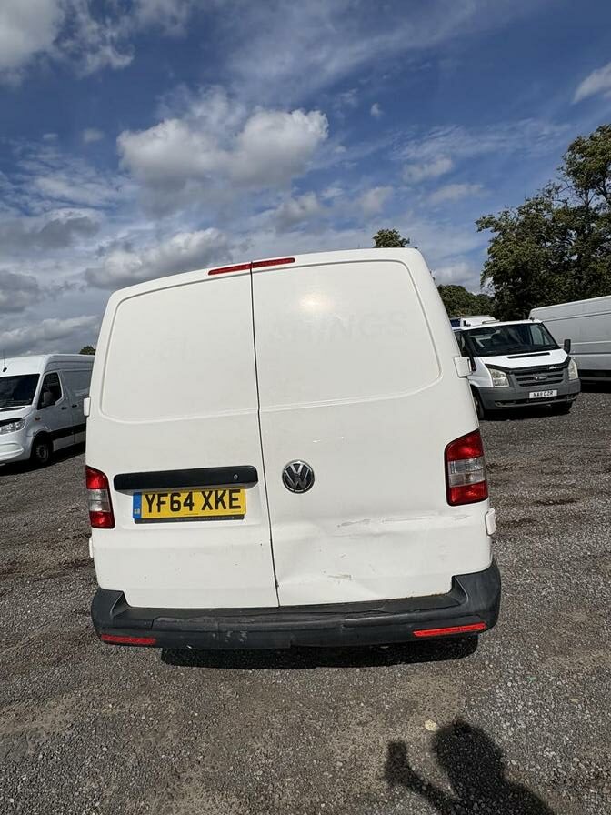 2014 Volkswagen Transporter – Model: Transporter T28 Startline TDI – YF64XKE