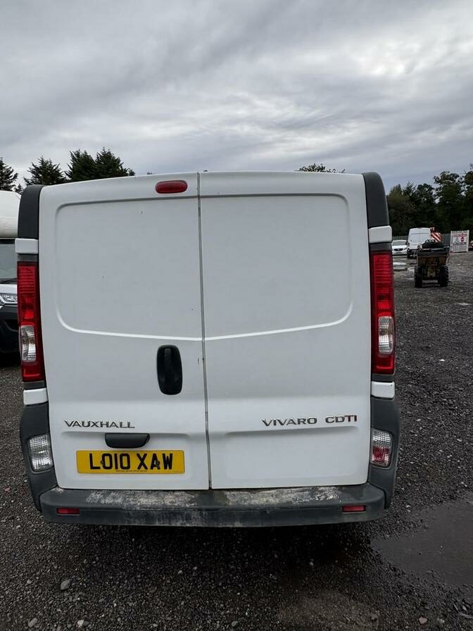 2010 Vauxhall Vivaro – Model: Vivaro 2700 CDTi SWB – LO10XAW