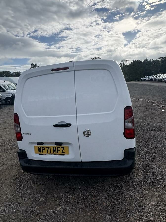 2021 Vauxhall Combo – Model: Combo 2000 Edition – WP71MFZ