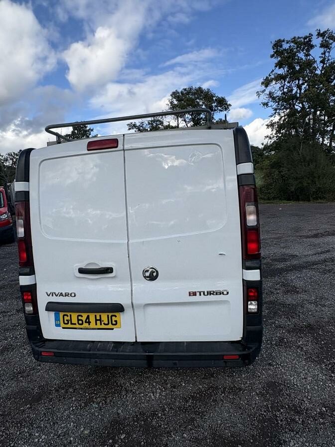 2014 Vauxhall Vivaro – Model: Vivaro  2700 CDTI – GL64HJG