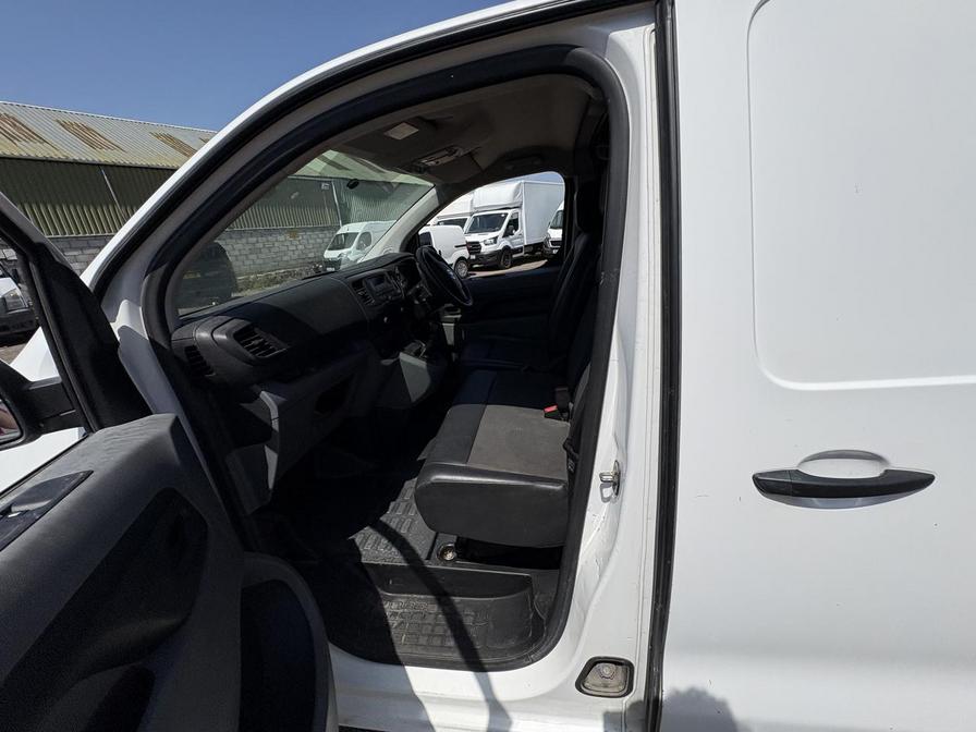 2019 Vauxhall Vivaro – Model: Vivaro 2900 Edition S/S – SA69UNF