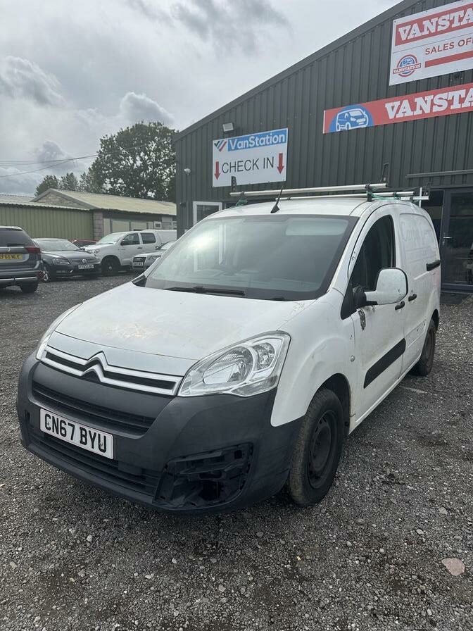 2017 Citroen Berlingo – Model: Berlingo 625 Enterprise Blue HDi – CN67BYU