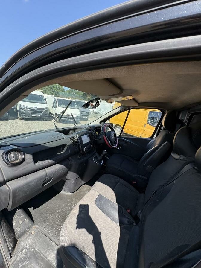 2016 Vauxhall Vivaro – Model: Vivaro 2900 Sportive CDTi Bi-T S/S – LK66WXO