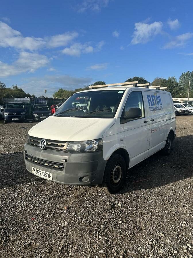 2013 Volkswagen Transporter – Model: Transporter T28 BlueMotion Technology TDI SWB – PJ62OSW