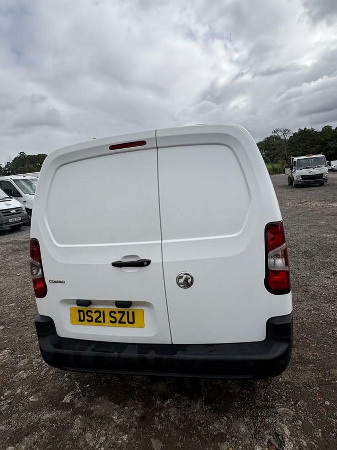 2021 Vauxhall Combo – Model: Combo 2300 Dynamic TD – DS21SZU