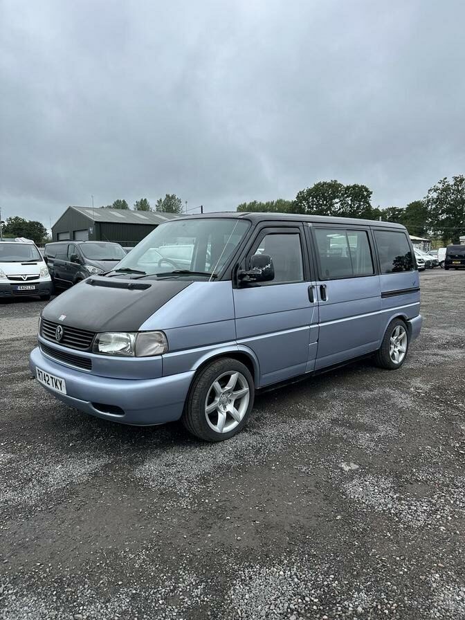 1997 Volkswagen Caravelle – Model: Caravelle Auto SWB – R742TKY
