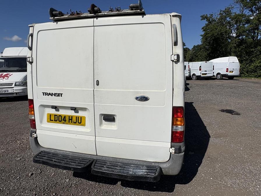 2004 Ford Transit – Model: Transit 300 SWB TD – LD04HJU