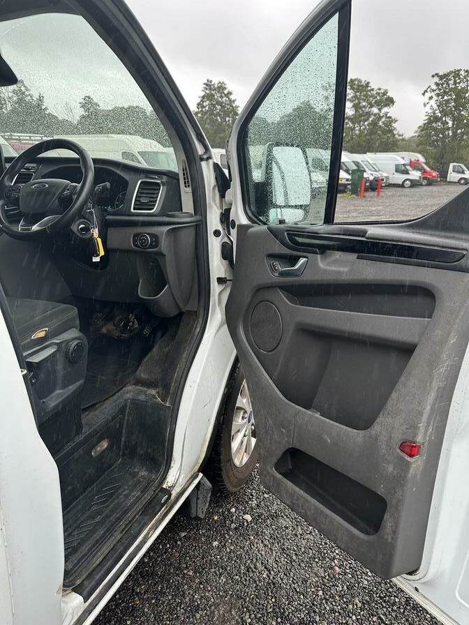 2021 Ford Transit Custom – Model: Transit Custom 320 Limited EcoBlue – HT21BJZ