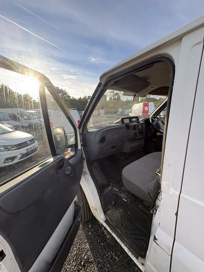 2006 Ford Transit – Model: Transit 350 LWB – EF06EVM