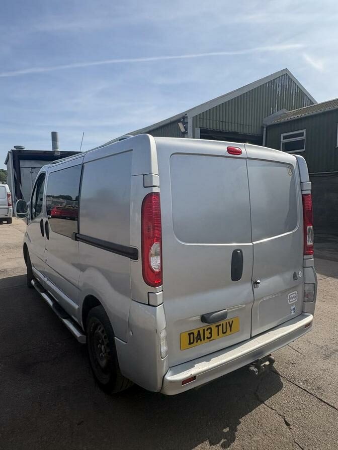 2013 Vauxhall Vivaro – Model: Vivaro 2700 Sportive CDTi SWB – DA13TUY