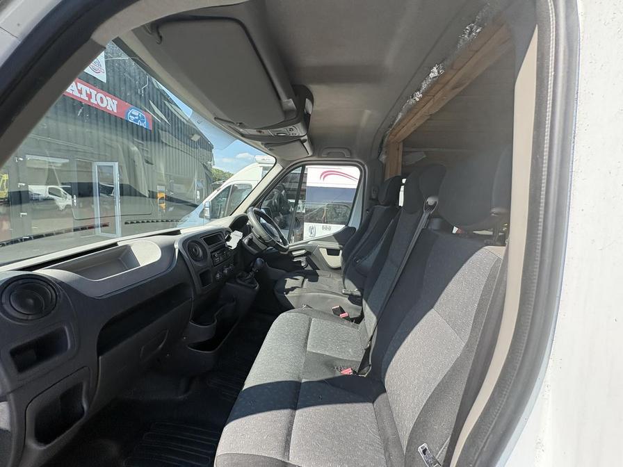 2013 Vauxhall Movano – Model: Movano F2800 L1H1 CDTi – WX13UHJ