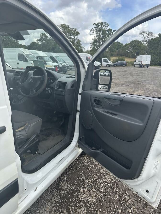 2015 Citroen Dispatch – Model: Dispatch 1000 L1H1 Enterprise HDi – PE15KKV