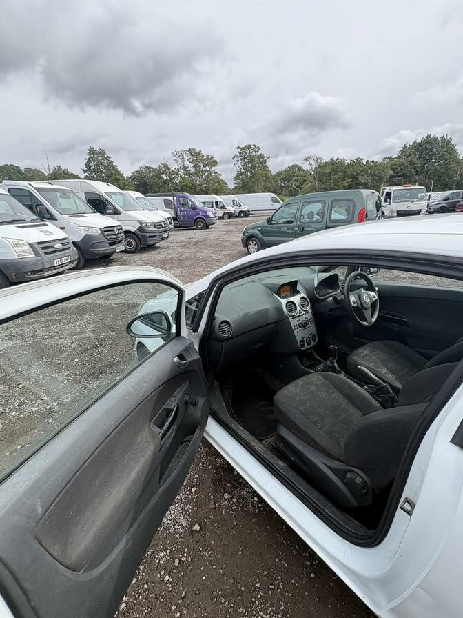 2014 Vauxhall Corsa – Model: Corsa CDTi ecoFLEX S/S – DN14VYE