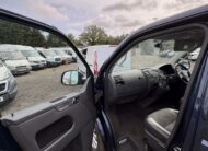 2010 Volkswagen Caravelle – Model: Caravelle Executive TDI 180 – BF10TKY
