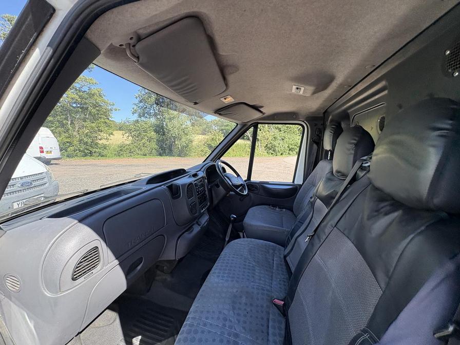 2004 Ford Transit – Model: Transit 300 SWB TD – LD04HJU