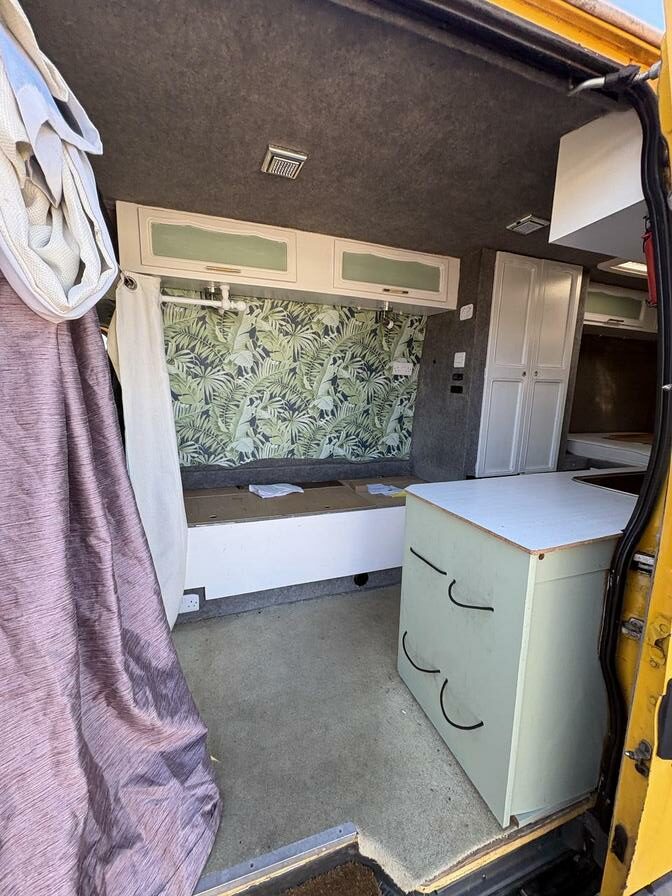2005 Iveco Daily – Model: Daily 35 S12 LWB – GN54UVM