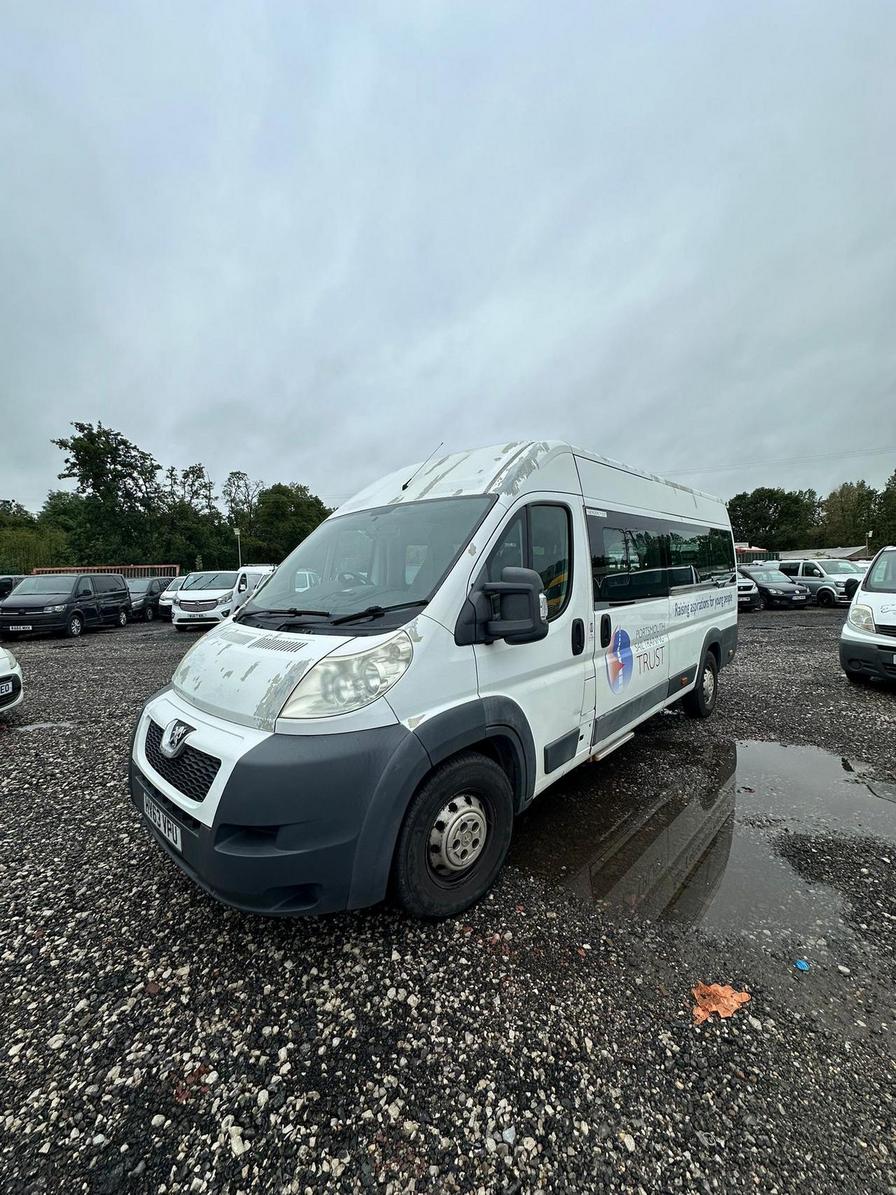 2013 Peugeot Boxer – Model: Boxer 440 L4H2 HDi – HV63VPU