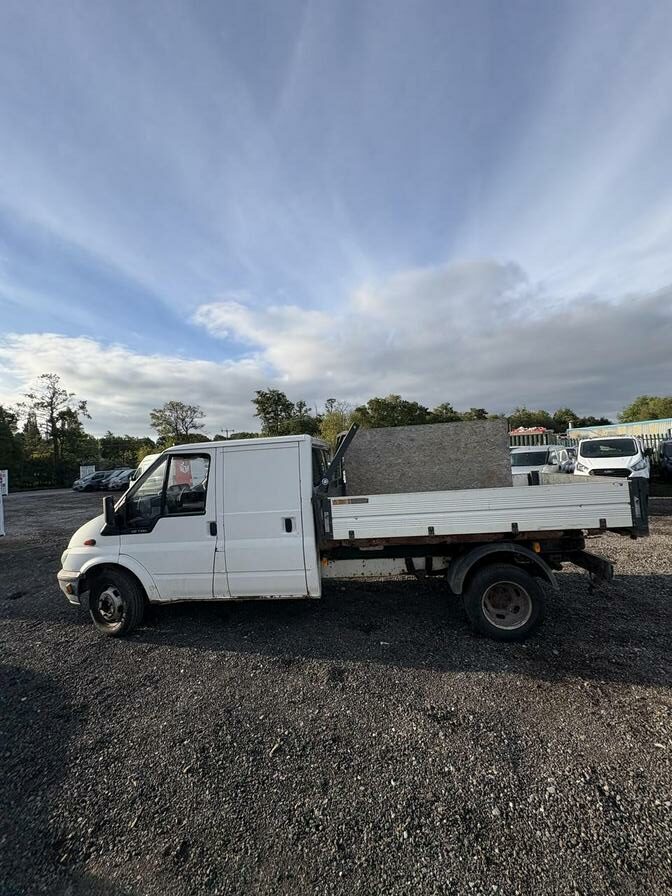 2006 Ford Transit – Model: Transit 350 LWB – EF06EVM
