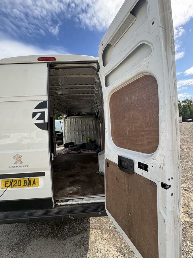 2020 Peugeot Boxer – Model: Boxer 435 Professional L4H3 Blue HDi – EX20BAA