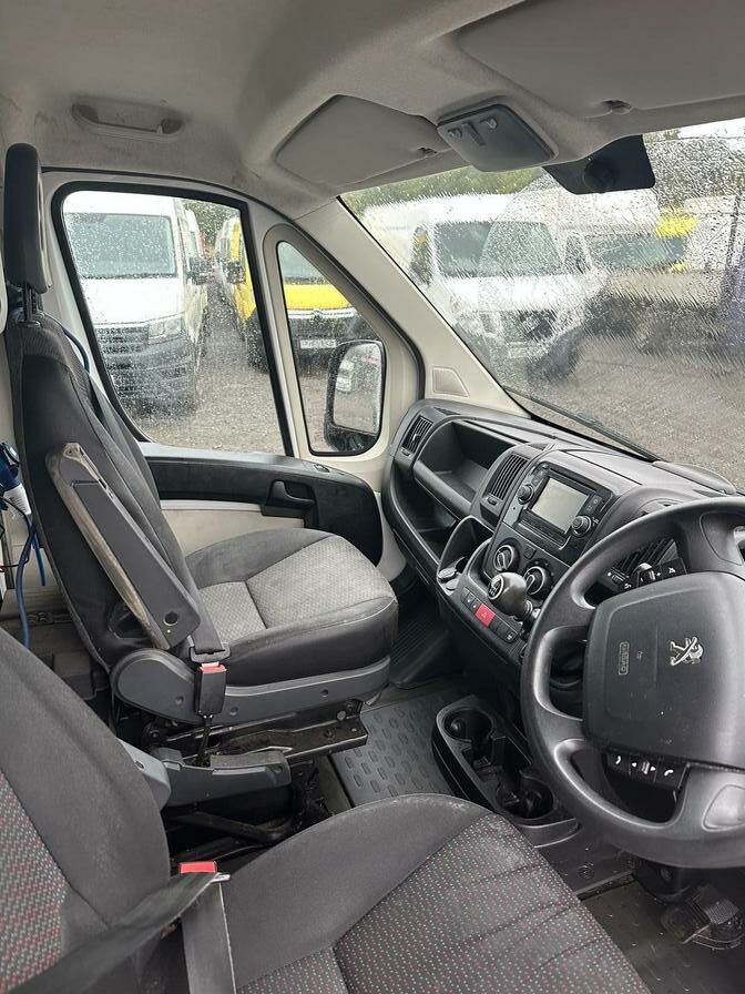 2017 Peugeot Boxer – Model: Boxer 435 Professional L4H2 Blue HDi – EY67ZDG