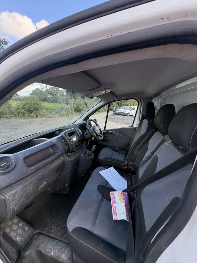 2014 Vauxhall Vivaro – Model: Vivaro  2700 CDTI – GL64HJG